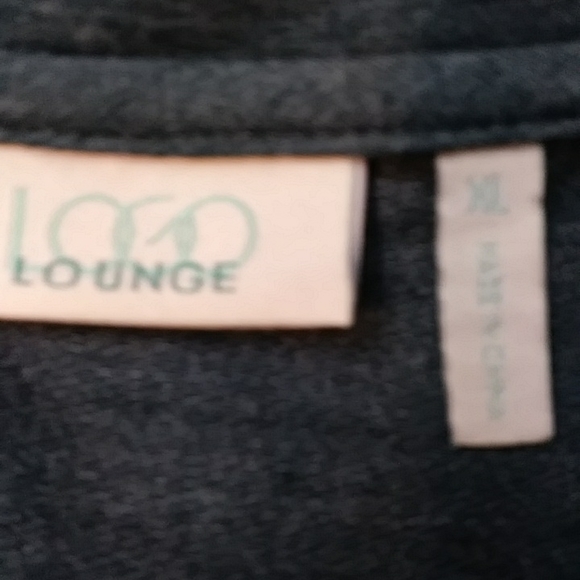 LOGO Tunic - Picture 7 of 8